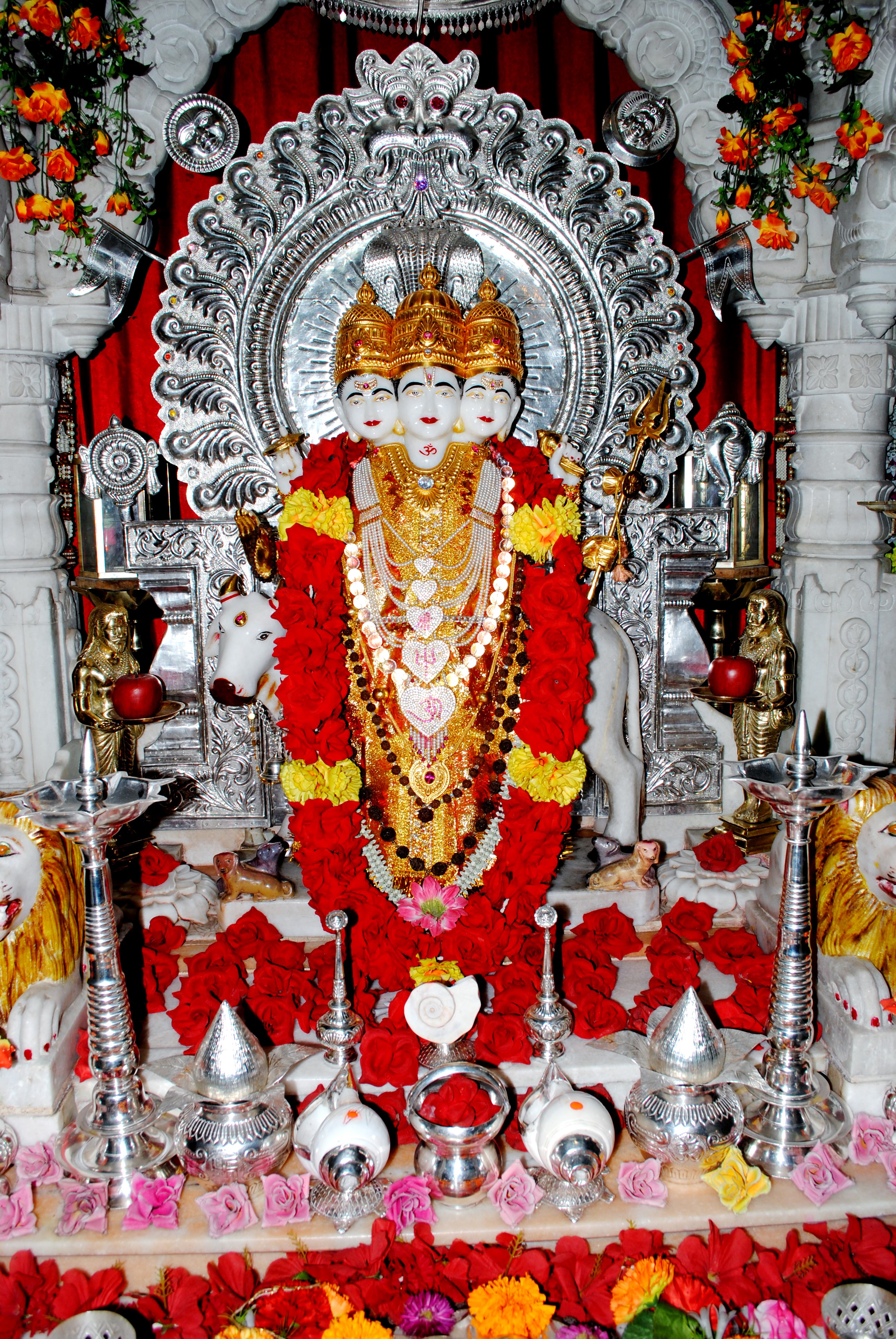 श्री दत्त मंदिर फोटो 1